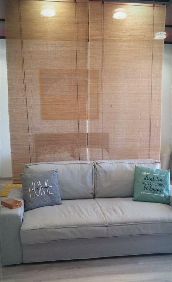 Studio Apartment Gray ชิเบนิก ภายนอก รูปภาพ