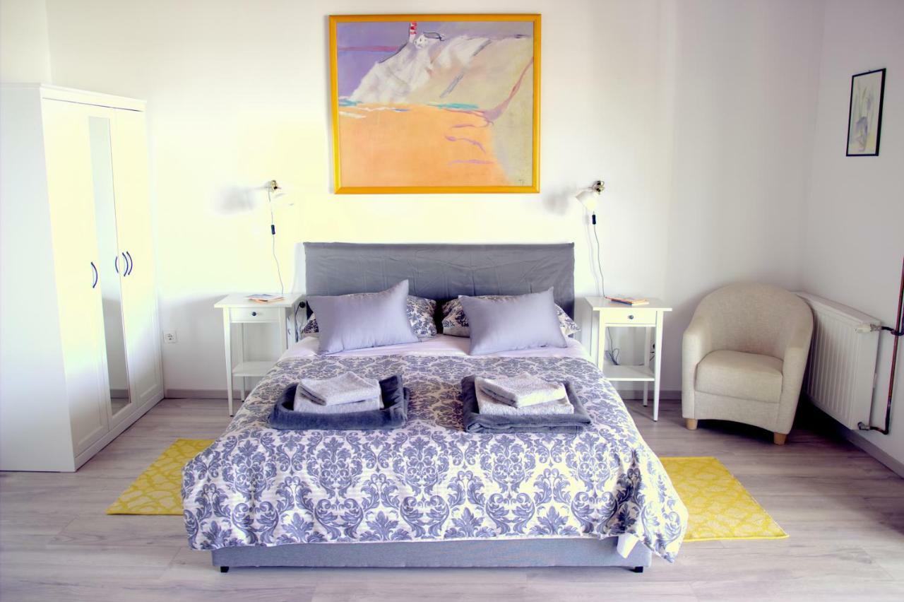Studio Apartment Gray ชิเบนิก ภายนอก รูปภาพ